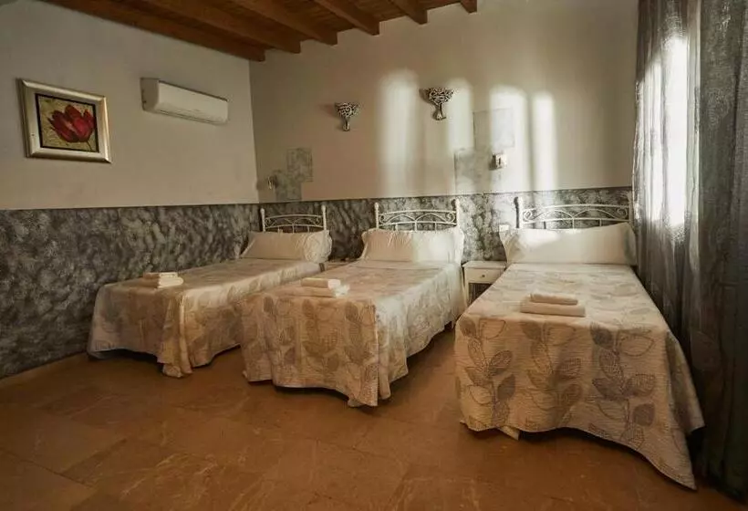 فندق El Mirlo Blanco