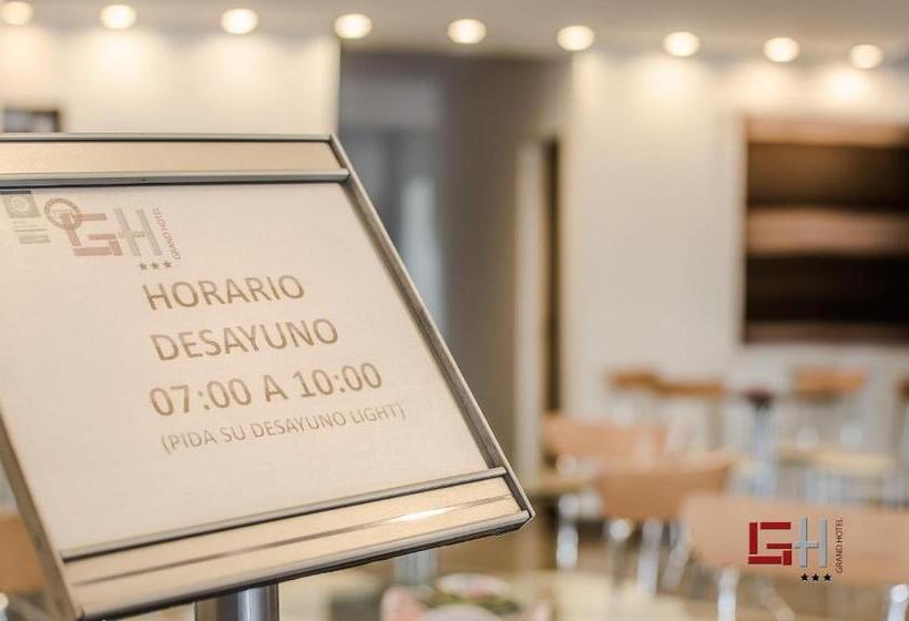 בית מלון כפרי Grand