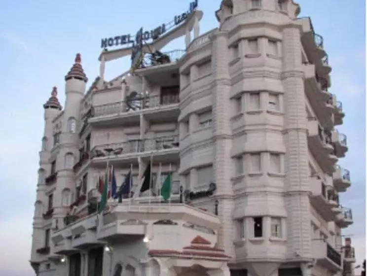 هتل Houna El Ferdaous