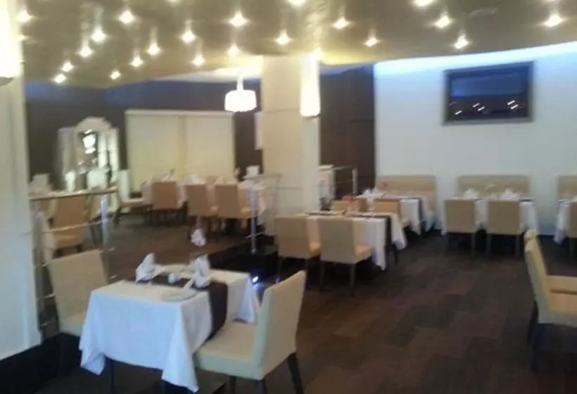 هتل Houna El Ferdaous