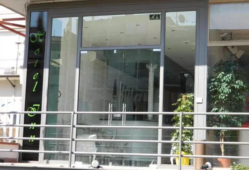 בית מלון כפרי Inn