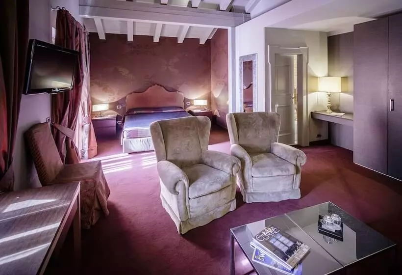 Отель Lajadira & Spa