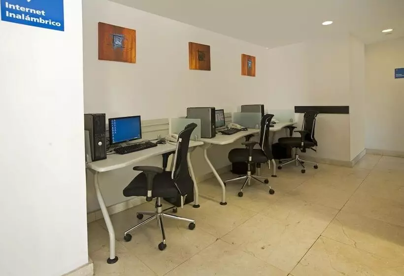 هتل One Aguascalientes San Marcos