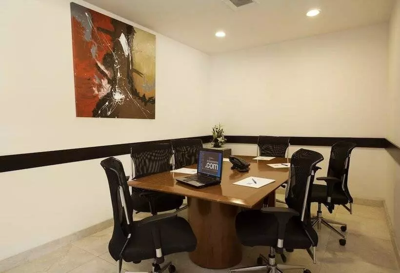 هتل One Aguascalientes San Marcos