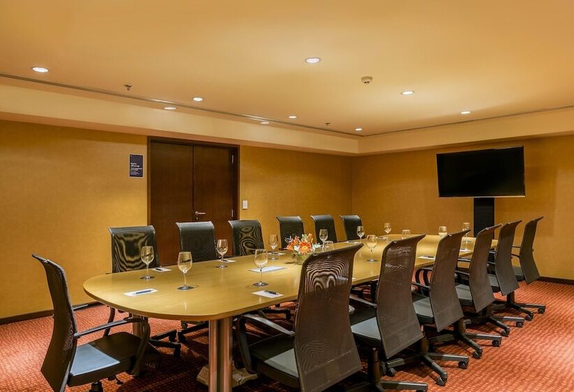 בית מלון כפרי Sheraton Mendoza