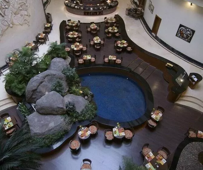 ホテル Taj Deccan