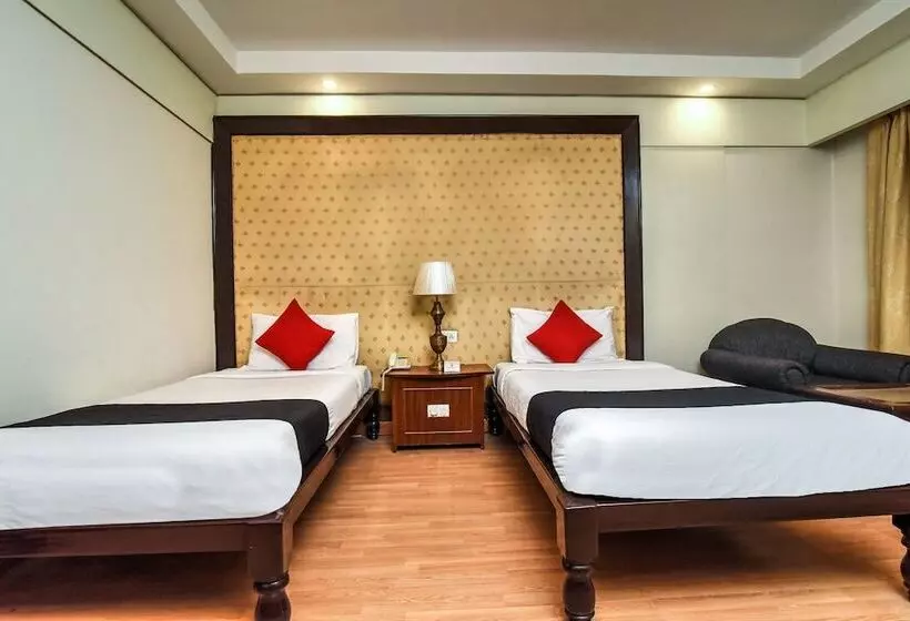 Отель Utkarsh Vilas Tavisha