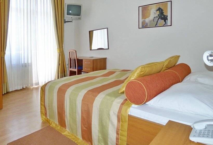 فندق Villa Aurora