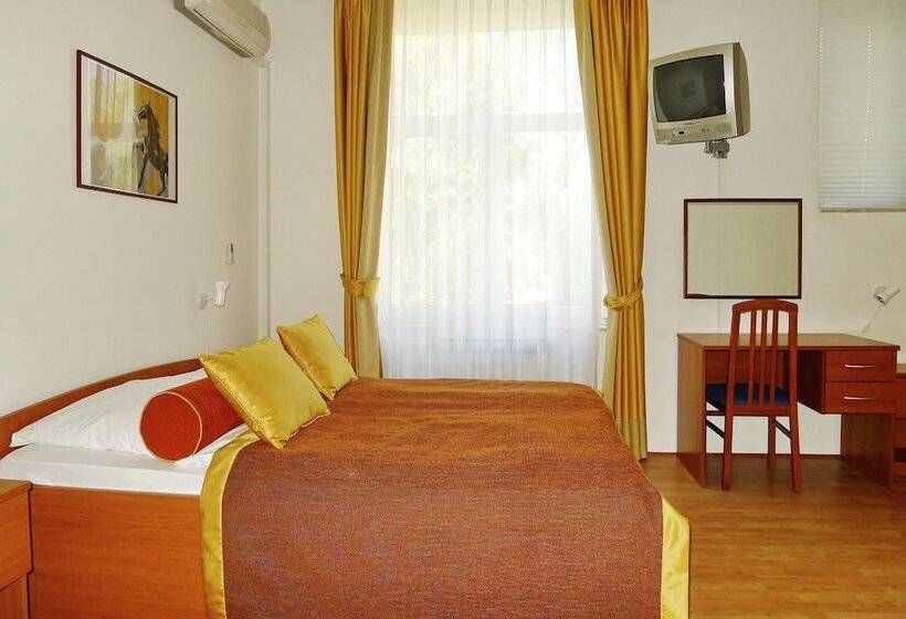 فندق Villa Aurora