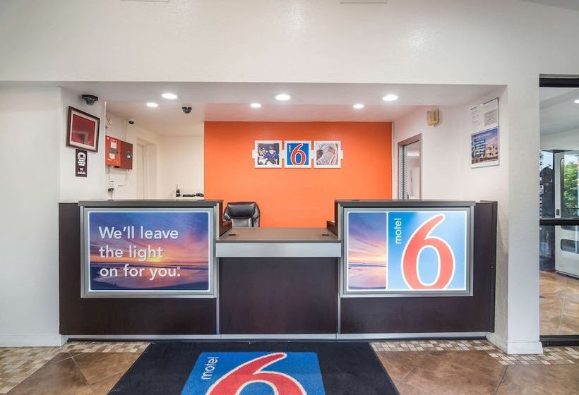 Motel 6 Fort Myers, Fl