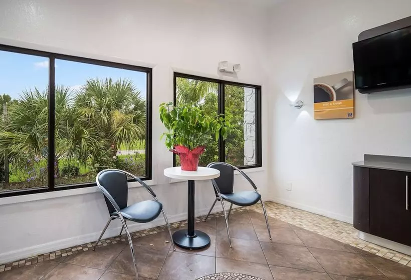 Motel 6 Fort Myers, Fl