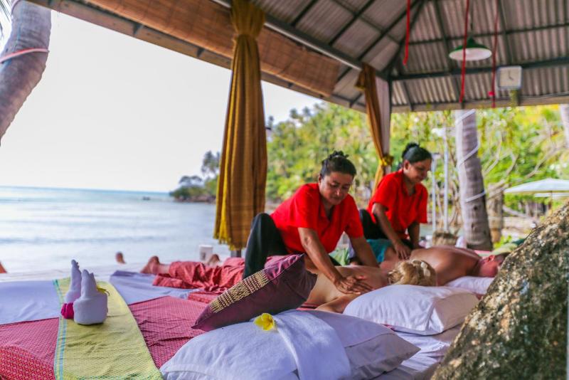 استراحتگاه Villa Cha Cha Salad Beach Koh Phangan