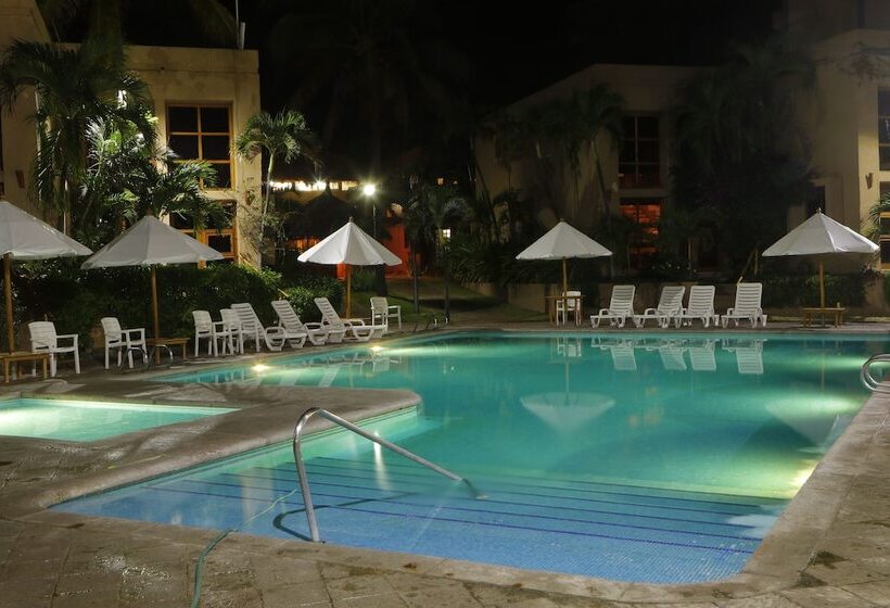 Villas El Rancho Green Resort