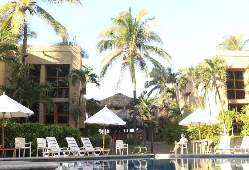 Villas El Rancho Green Resort