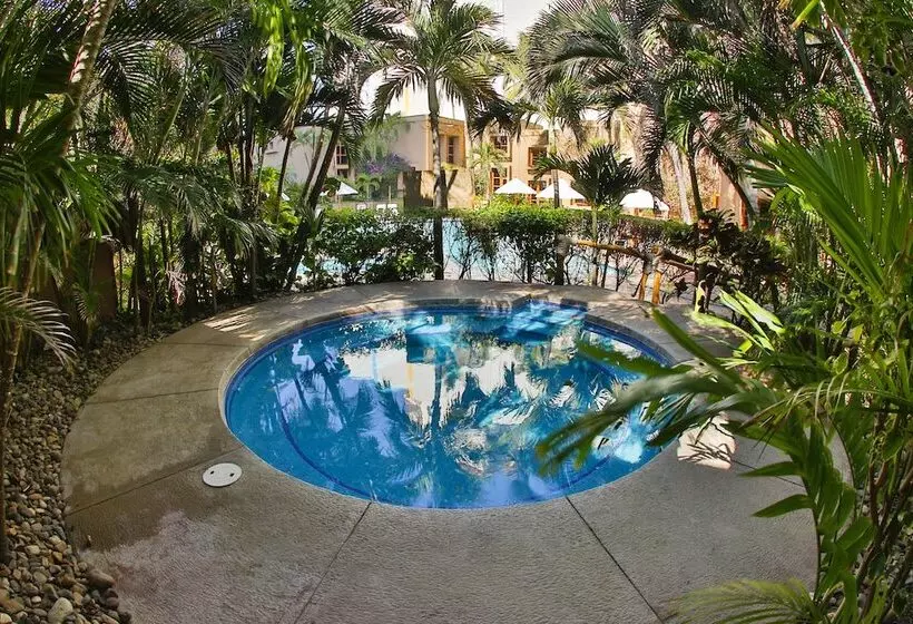 Villas El Rancho Green Resort