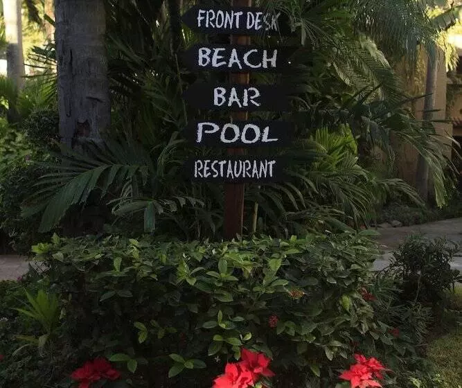 Villas El Rancho Green Resort