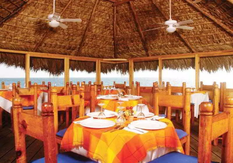 Villas El Rancho Green Resort