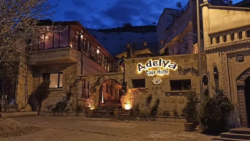 ホテル Adelya Cave