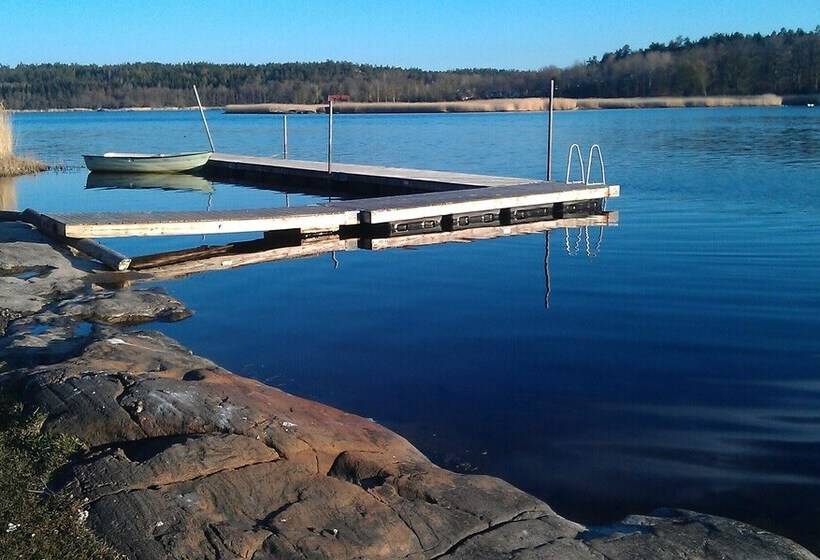 בית מלון כפרי Blankaholms Bad Och Naturcamping