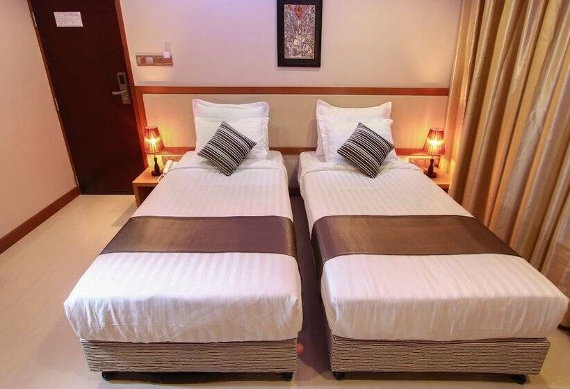 هتل Season Holidays At Hulhumale