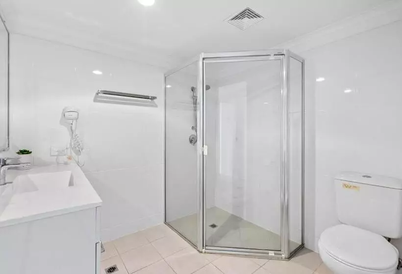 Northwind Beachfront Apartments