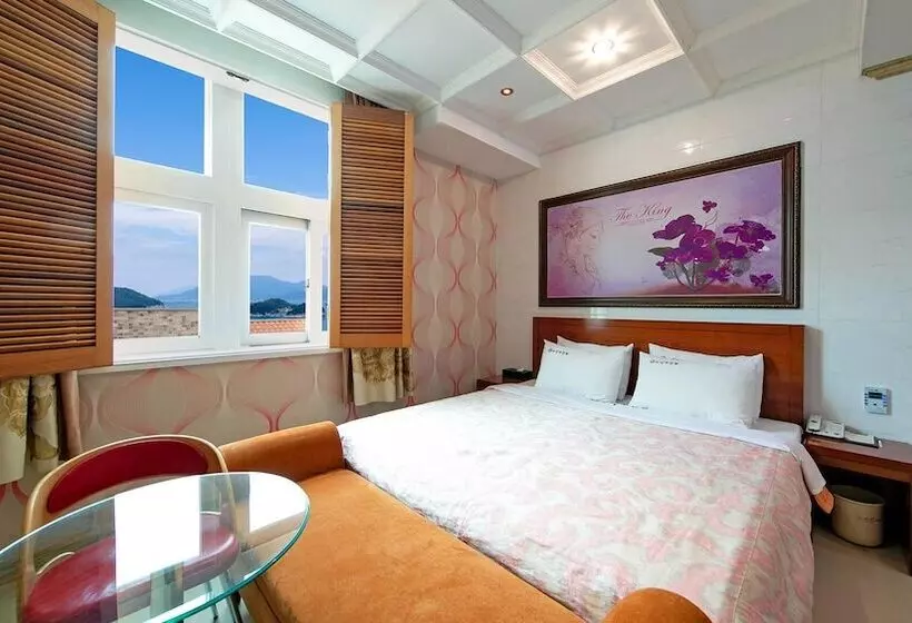 Yeosu King Pension