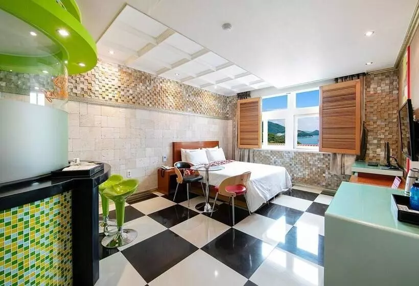 Yeosu King Pension