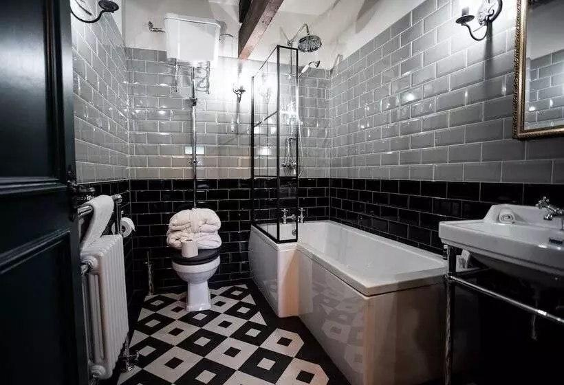 Aamiaismajoitus (B&B) Crux