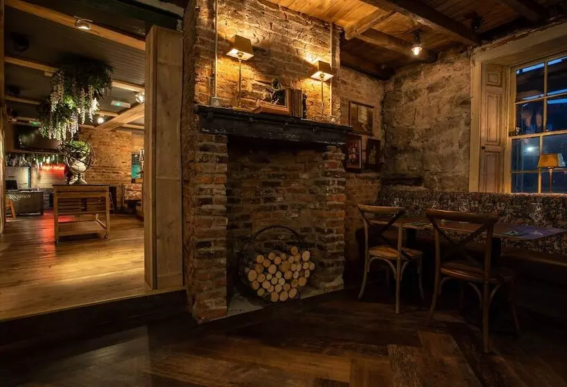 Aamiaismajoitus (B&B) Crux