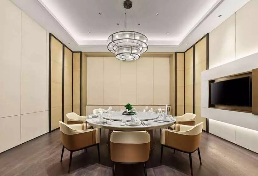 ホテル Hilton Jiaxing