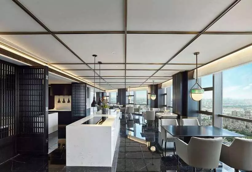 ホテル Hilton Jiaxing