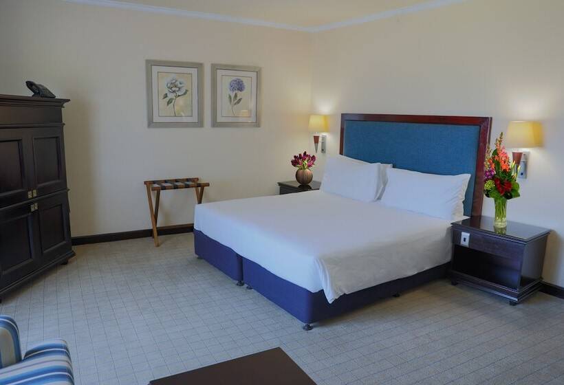 فندق The Carousel