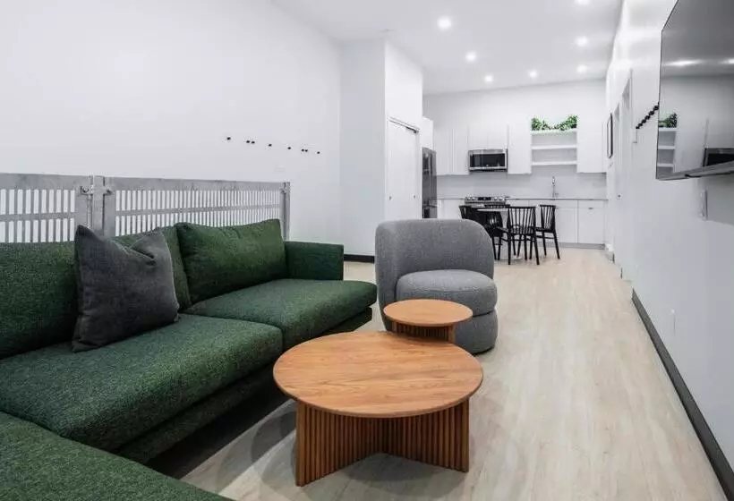 モーテル Vrge Revelstoke