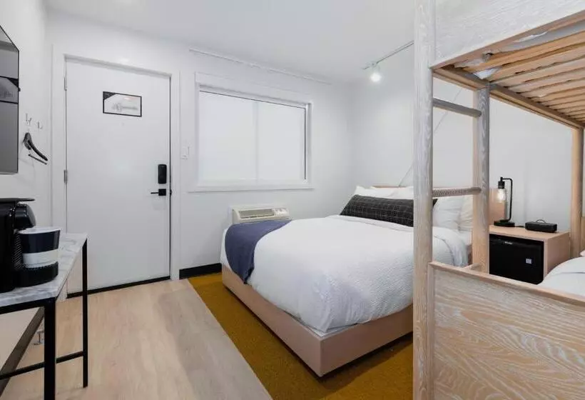 モーテル Vrge Revelstoke