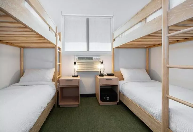 モーテル Vrge Revelstoke