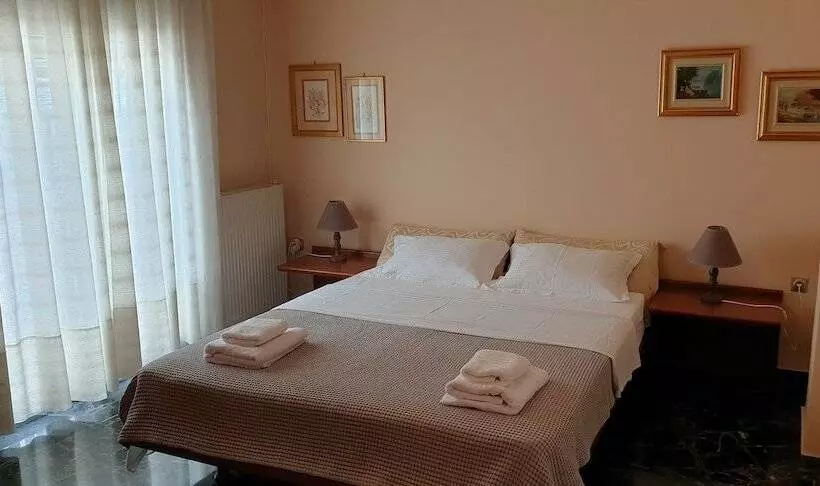 Majatalo Garden Square Inn