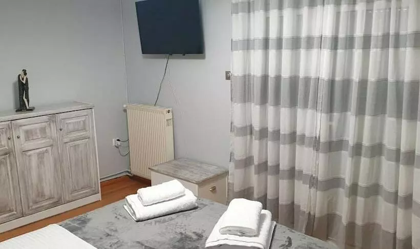 Majatalo Garden Square Inn