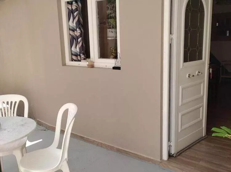 Majatalo Garden Square Inn