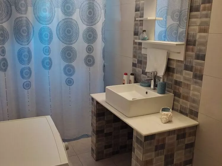 Majatalo Garden Square Inn