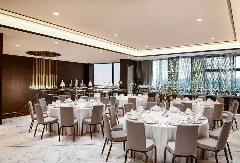 هتل Waldorf Astoria Kuwait