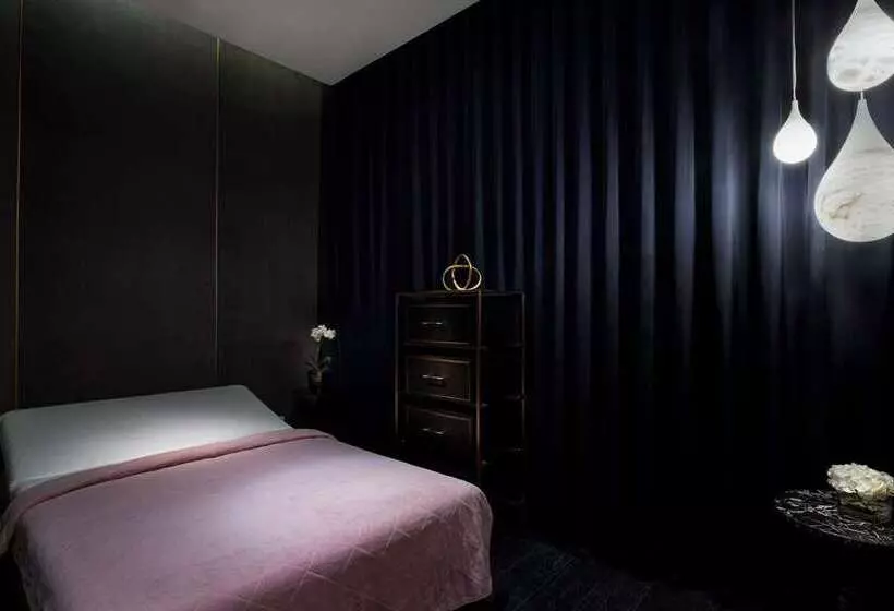 هتل Waldorf Astoria Kuwait
