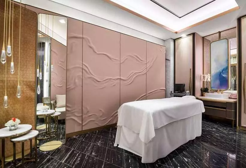 هتل Waldorf Astoria Kuwait