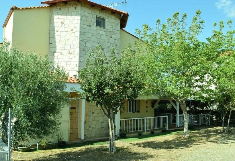 Eva S Treasure Nea Flogita Halkidiki