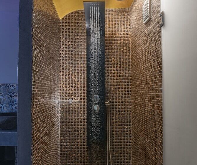 هتل Sole D'oro Luxury Suites