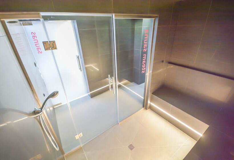 Отель Tychy Prime