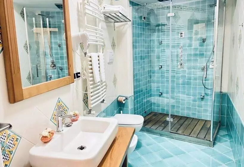 Majatalo Campagna Waterfalls View Suites