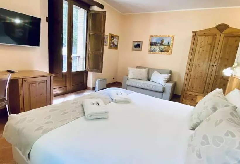 Majatalo Campagna Waterfalls View Suites