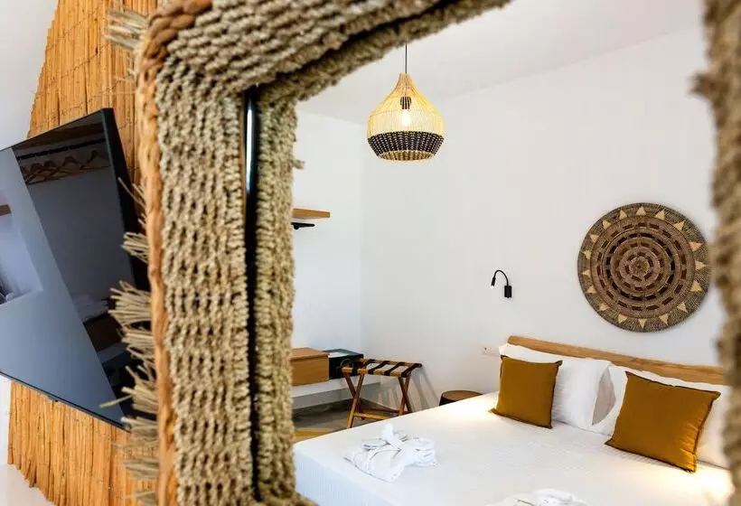 ペンション Omilos Beachfront House