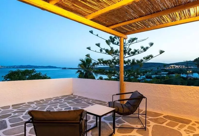 ペンション Omilos Beachfront House