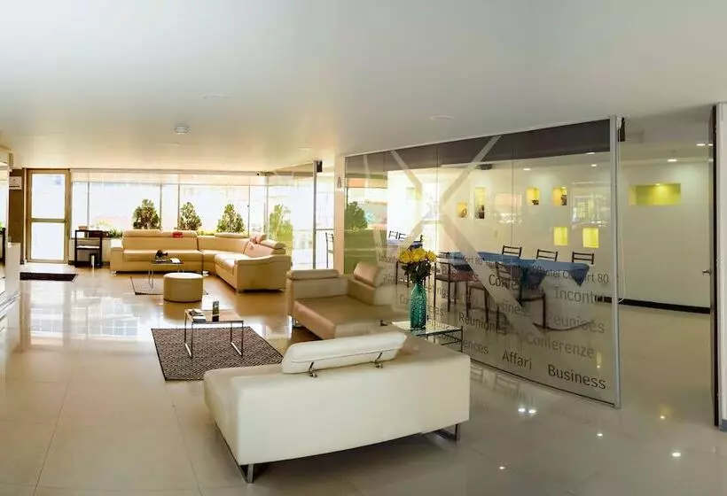 هتل Confort 80 Zona Rosa